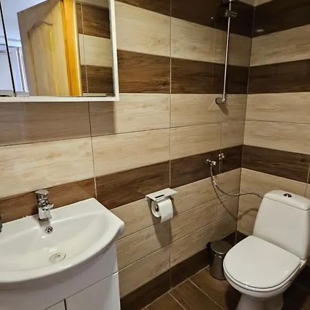 Golden Violet * Budapest
